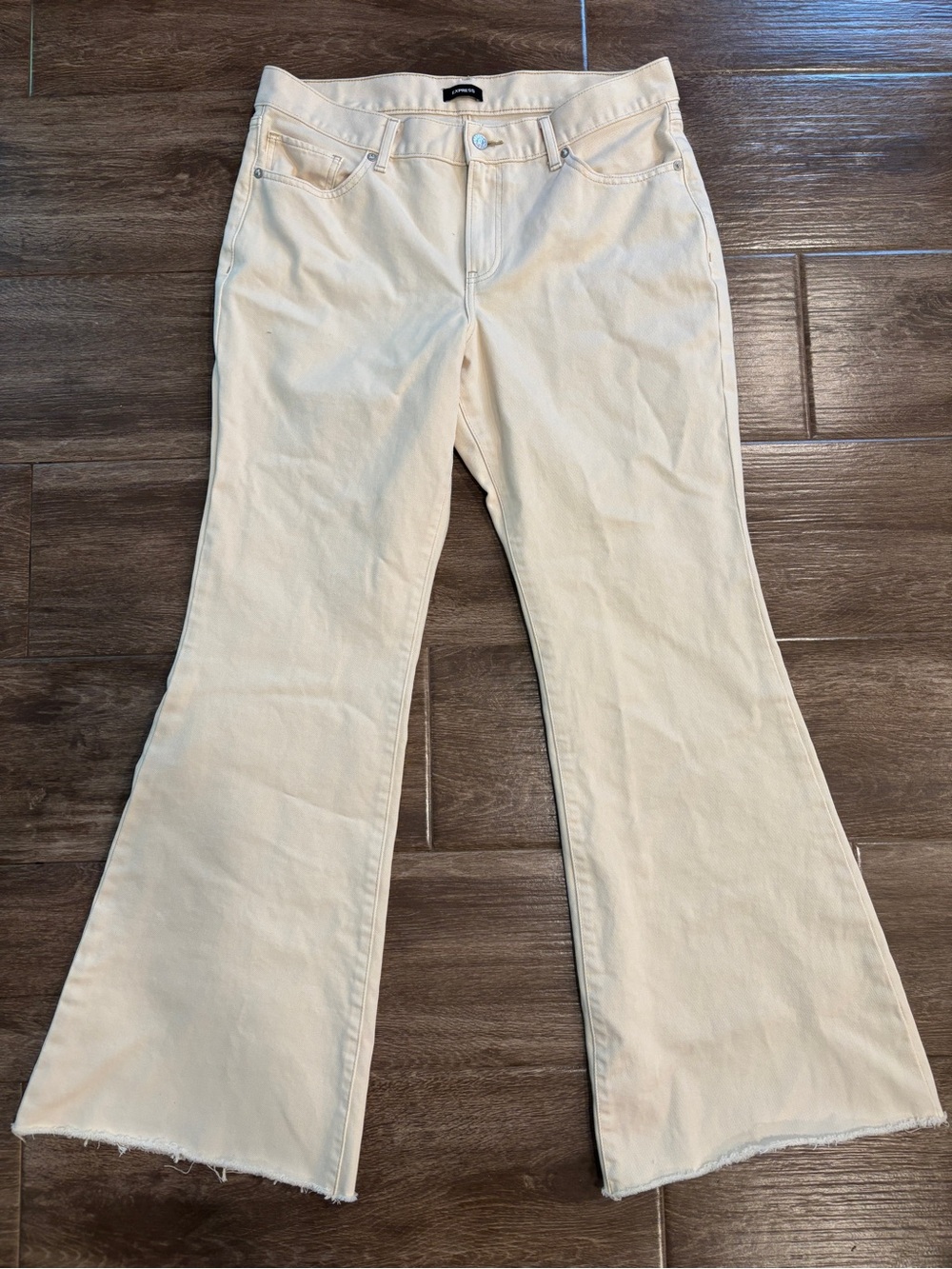 Women’s Size 12 Flare Jeans 70s Midrise Flare Style Cream Raw Hem